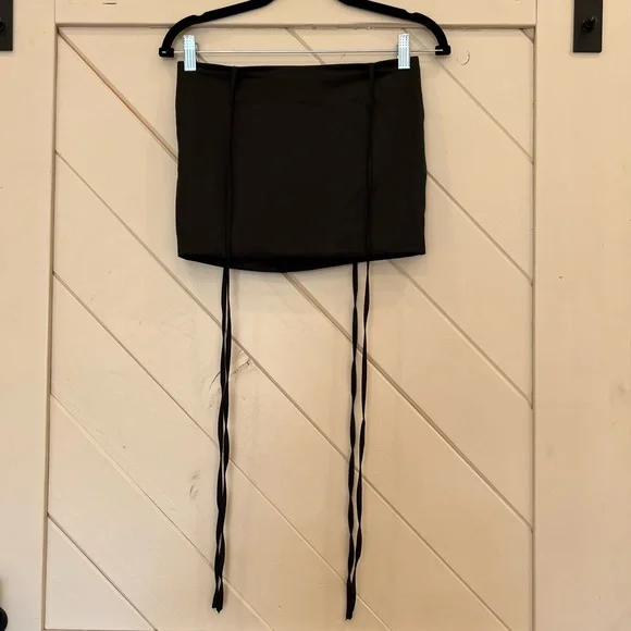 NWT Heiress Beverly Hills black tie up mini skirt - Picture 2 of 6